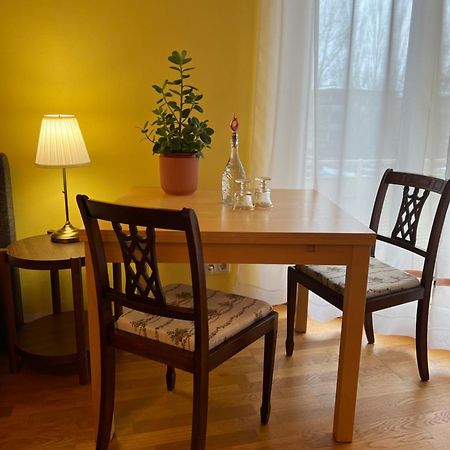 Privatunterkunft Kleiner Balkon In Muenchen West Exteriér fotografie