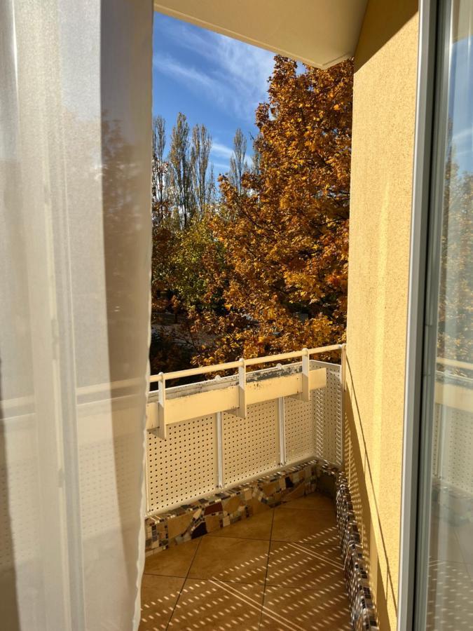 Privatunterkunft Kleiner Balkon In Muenchen West Exteriér fotografie