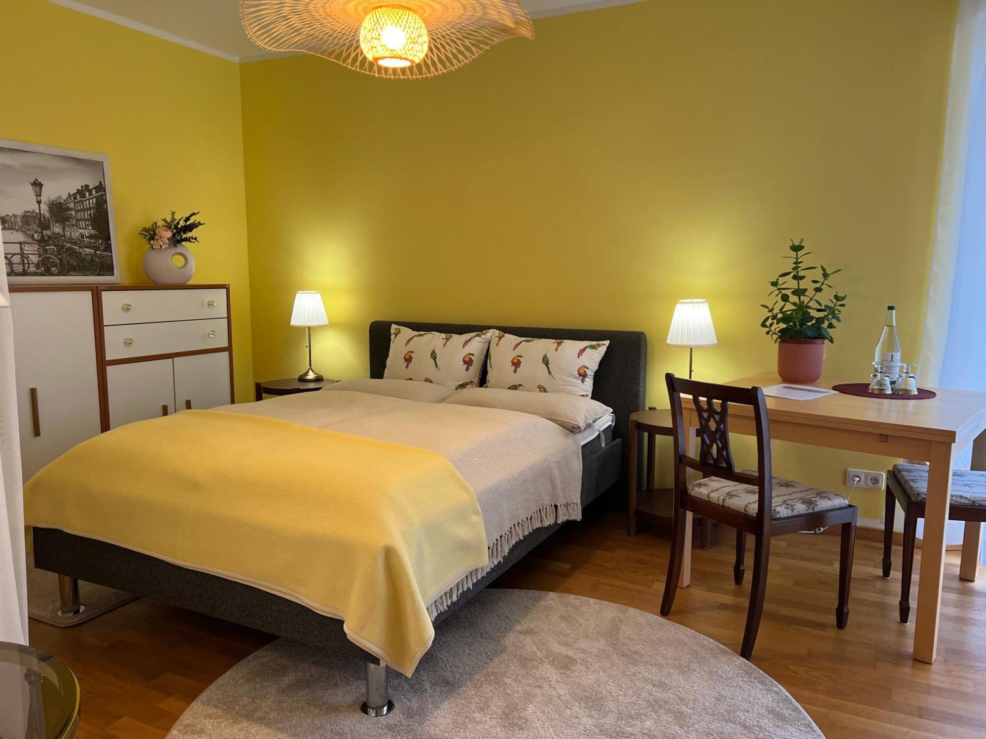 Privatunterkunft Kleiner Balkon In Muenchen West Exteriér fotografie